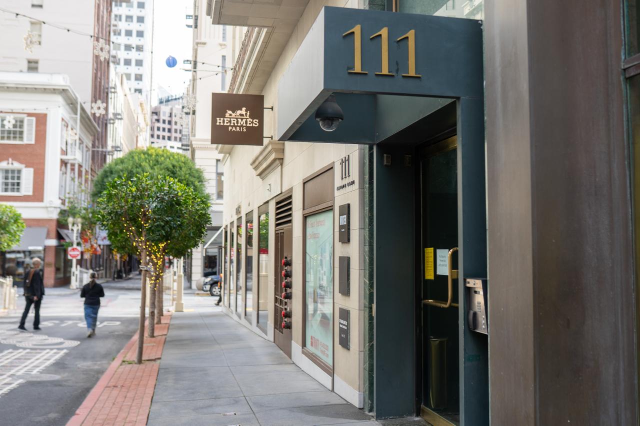 111 Maiden Lane, Suite 540 entrance